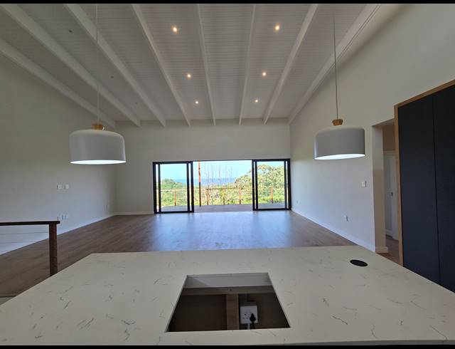 4 BEDROOM HOUSE FOR SALE IN NEW SALT ROCK CITY